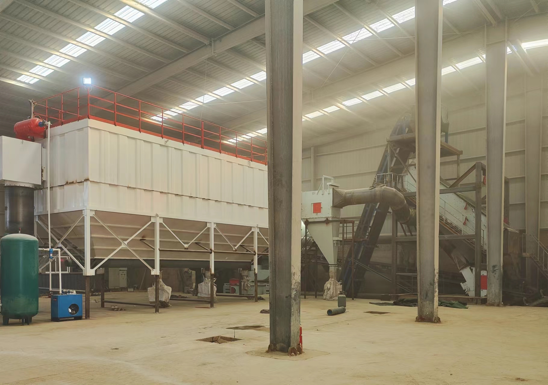 與平面制砂相比，干法制砂樓有哪些優(yōu)勢(shì)？